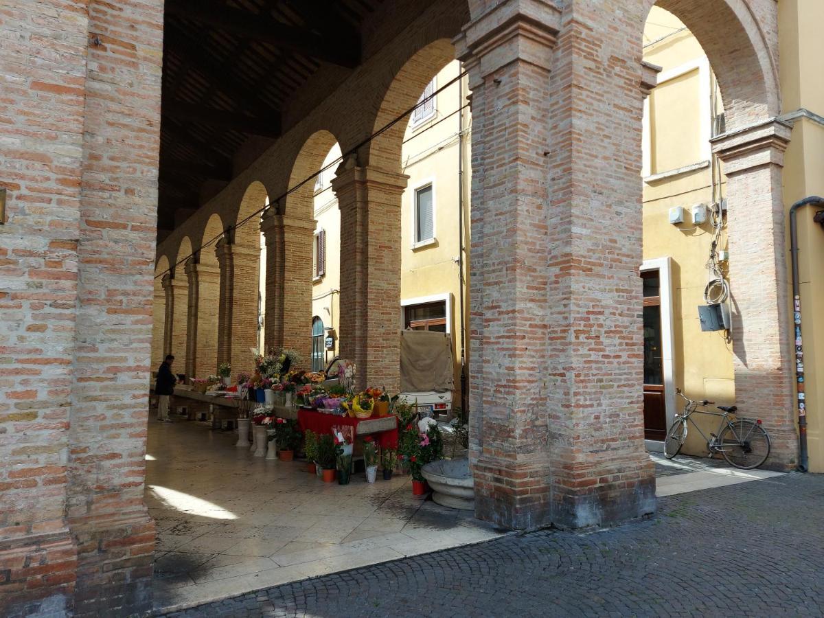 Appartamento In Piazza Cavour Centro Storico ريميني المظهر الخارجي الصورة