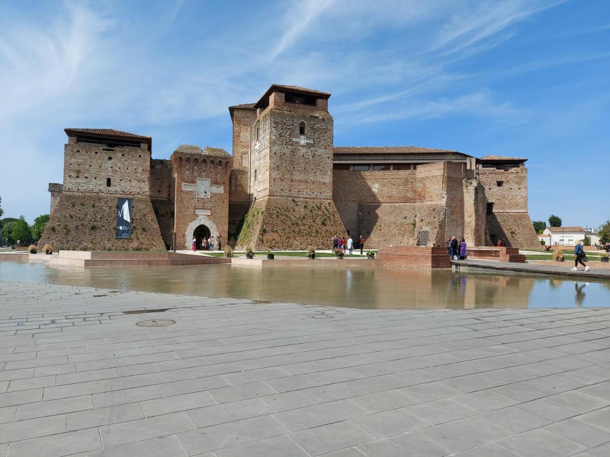 Appartamento In Piazza Cavour Centro Storico ريميني المظهر الخارجي الصورة